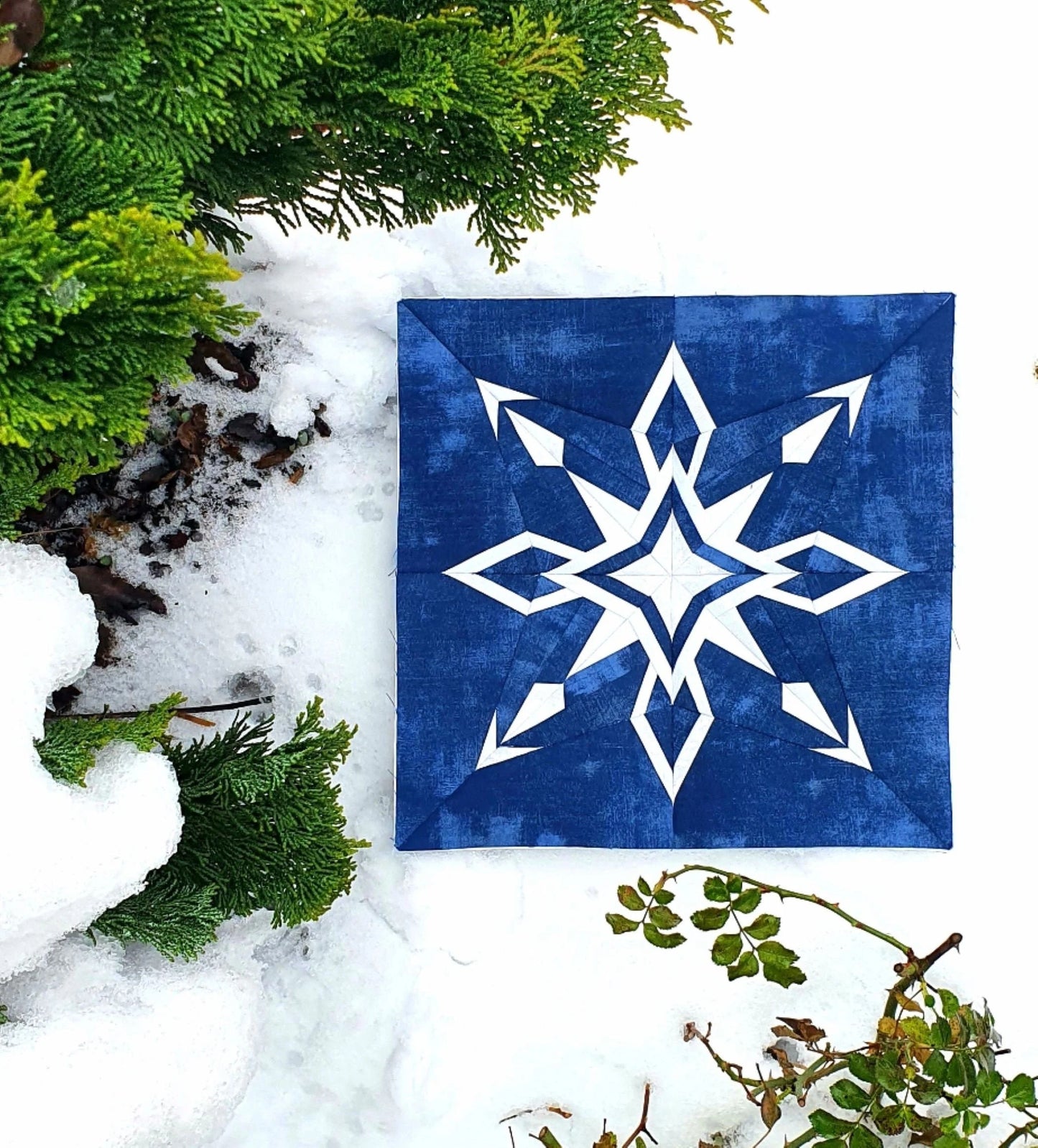 Snowflake "December"