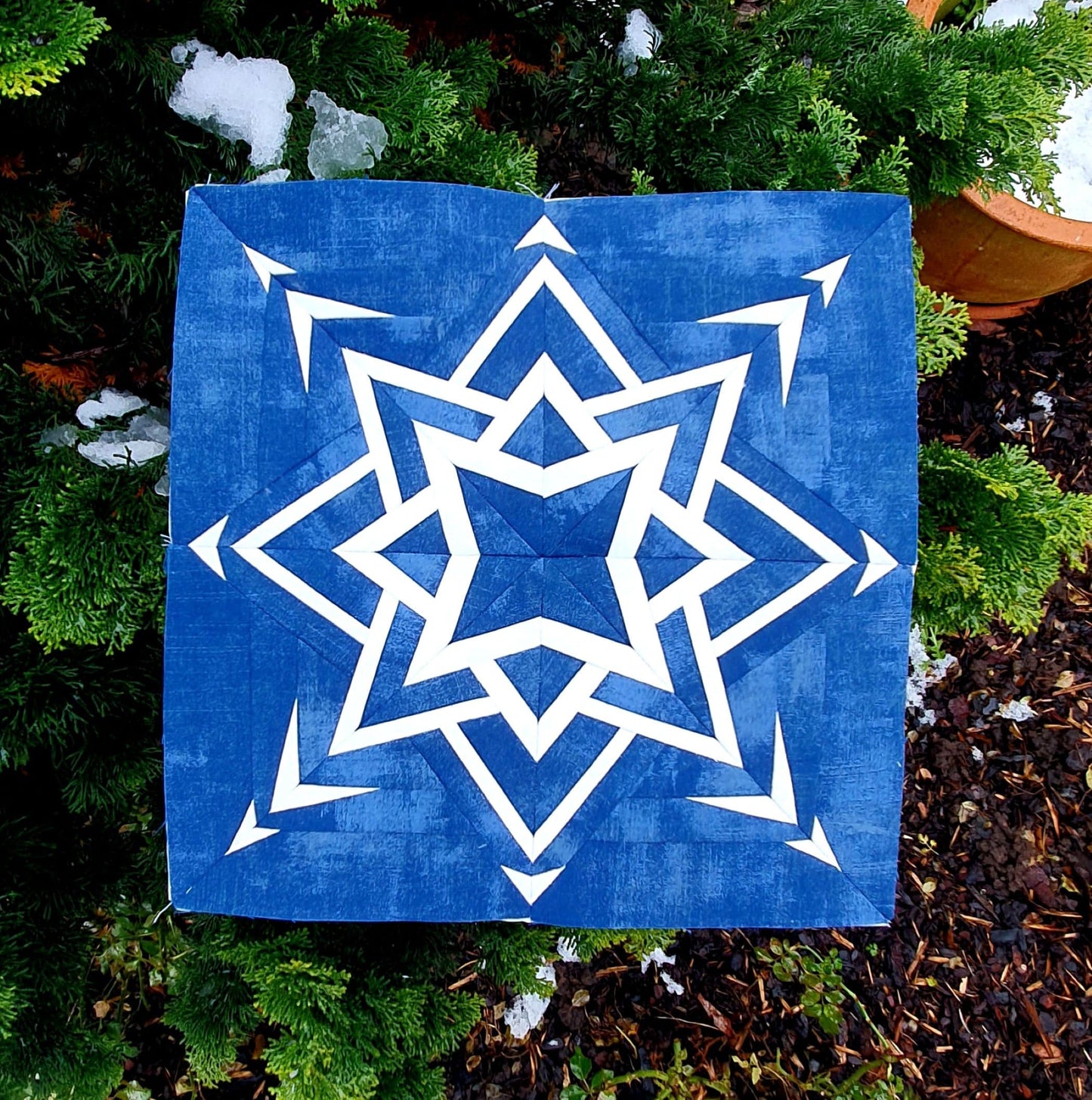 Snowflake "February"